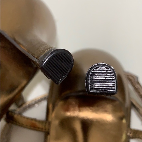 Adrianna Papell gold/bronze 3” heels, never worn - Picture 8 of 8